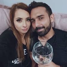 La 'youtuber' yoseline hoffman, conocida como 'yosstop', fue detenida la noche de este martes en su domicilio por agentes de la fiscalía general de justicia de la ciudad de méxico por delitos. Yoss Hoffman Bio Age Net Worth Height In Relation Nationality Body Measurement Career