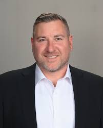 Damon Pless's Instagram, Twitter & Facebook