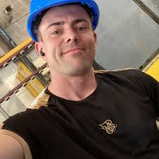 Having a GS is an everyday adventure. Bella played in a mud hole, then  shared it all over the house before I could grab her. Thank you Shark for  having an amazing