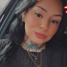 Finger tattoo artists in the area