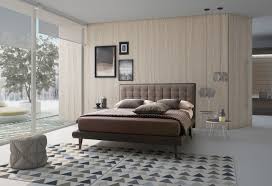 Con piedini alti 20 cm. Letto Suite Letto Moderno Con Piedini Alti Sofa Club Divani Treviso