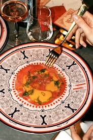 Voglia: a Milano apre il primo ristorante erotico dItalia