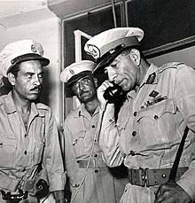 يعتبر محمد نجيب أول رئيس مصري جاء إلى مصر بعد انتقالها من الملكية إلى الجمهورية بعد أن قامت العديد من الحروب والمظاهرات التي كانت تدعوا لانتقال البلاد من الحالة الملكية، وما وجدته في تلك الفترة من استعمار إنجليزي. Ù…Ø­Ù…Ø¯ Ù†Ø¬ÙŠØ¨ ÙˆÙŠÙƒÙŠØ¨ÙŠØ¯ÙŠØ§