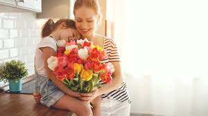 İşte, annelerimize gönderebileceğiniz en güzel anneler günü sözleri, mesajları. Nzg Zfmdjtbfgm