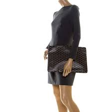 In this video, i will unbox a black on black (col. Goyard Black Goyardine Coated Canvas Senat Gm Clutch Goyard Tlc