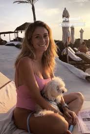 Merito anche delle immagini postate quasi quotidianamente. Diletta Leotta Al Therasia Col Costume Rosa Foto Video