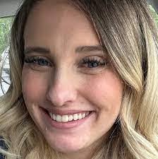 Amanda Ashby's Instagram, Twitter & Facebook