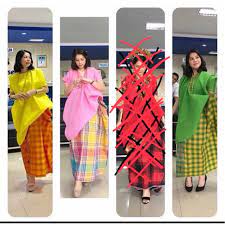 Baju bodo adalah pakaian tradisional perempuan dari suku bugis baik yang ada di makassar, sulawesi selatan dan juga suku bugis pagatan yang berada kalimantan, indonesia. Baju Bodo Harga Terbaik Agustus 2021 Shopee Indonesia