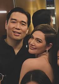 𝗜 𝗧𝗛𝗜𝗡𝗞 𝗜𝗧'𝗦 𝗩𝗘𝗥𝗬 𝗢𝗕𝗩𝗜𝗢𝗨𝗦.” Bea Alonzo finally confirms  her relationship with businessman Vincent Co during the GMA Gala 2025 in an  interview with GMA reporter Jason Canlas, she said: "I think