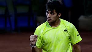 Cristian garin is a professional tennis player. Cristian Garin Will Seek To Lift His Fifth Title Against Facundo Bagnis In The Santiago Atp Football24 News English