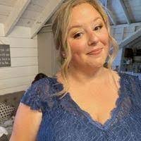 Tammy Rosado's Instagram, Twitter & Facebook