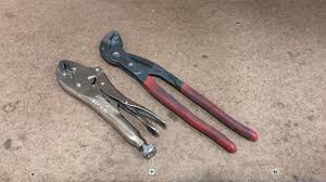 I show you my irwin vise grip 7 locking wrench with wire cutter, it has a range of 7/16 to 3/4 inches, 16 different standard and metric wrench sizes, locks. Irwin Visegrip China Vs Knipex Cobra Germany Youtube