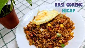 It's a meal in a bowl. Nasi Goreng Kicap Simple Dan Tak Pedas Sesuai Untuk Anak Anak Youtube