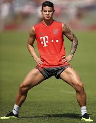 James rodriguez reunited with carlo ancelotti at goodison park in summer 2020 following prolific spells with the italian manager at real madrid and bayern munich. James Rodriguez Height Weight Stats James Rodriguez Soccer Guys James Rodrigues