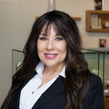 Cheryl Robichaux's Instagram, Twitter & Facebook