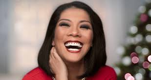 Elizabeth Chan's Instagram, Twitter & Facebook