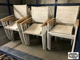 Trouvez votre annonce de chaises d'occasion à vendre ou acheter parmi nos débarras chaises occasions sur paruvendu mondebarras Petit Lot De 14 Chaises Bridges De Terrasse Ikone Occasion Vendu