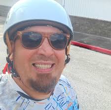 everything looks so DIFFERENT 👁👁