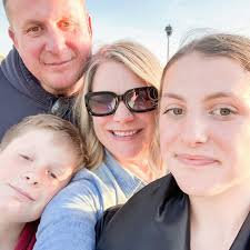 Kristy Chelgren Meinhardt (@kristymeinhardt) • Instagram photos and videos