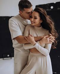 Nah, berikut sederet potret cantik thessa lacovich menurut rangkuman indosport. Footballers Wags Kids Roman Zobnin And His Wife Ramina Pic Ramina