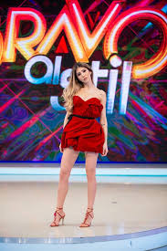 Copyright © toate drepturile rezervate. Silvia Popescu Castigatoarea A Doua Sezoane Bravo Ai Stil Revine In Fata Juratilor Emisiunii Radar De Media