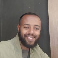 بطل العالم 🥇🥇🥇 High jump legend Mutaz Barshim 🇶🇦 clears 2.37m and  becomes the first man to claim three world high jump titles!  #WorldAthleticsChamps