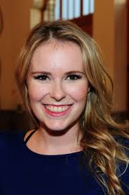 Actrice Helle Vanderheyden wordt selfiequeen dankzij sexy rood BH'tje