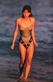 Yahoo!オークション - 即決 中山忍 写真集 SILKY シルキー 美乳 美女 ...