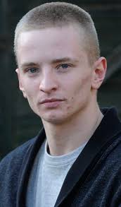 Costa Concordia rescue: British dancer James Thomas, 19, acted as a 'human  ladder'