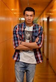 Drama rantaian 'adellea sofea' bakal menemukan gandingan pelakon mira filzah dan ungku ismail aziz. Ungku Ismail Aziz Kerabat Biodata Profil Ungku Ismail Aziz Pelakon Serba Boleh Nama Ungku Ismail Aziz Melonjak Naik Selepas Melakonkan Watak El Ezwan Lutfi Dalam Ramai Yang Mula Mengenali