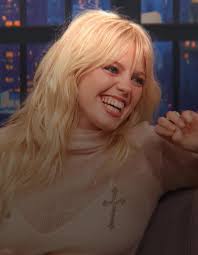 Renee Rapp Se Assumiu Bisexual