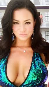 I felt so stunning in his @Stello_Official gown! Thank you!!