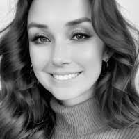 Melissa Taplin's Instagram, Twitter & Facebook