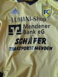 Sie verfügt über ein filialnetz von drei geschäftsstellen in menden, bösperde und lendringsen. Spenden Speed Mendener Bank Ubergibt Spendenscheck Spenden Speed Kann Spendenscheck Entgegen Nehmen Menden Sauerland