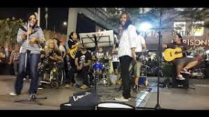 Lirik lagu pernahkah kau merasa 2x cukup sudah kuberikan cintaku cukup sudah rasa ini untukkmu mati sudah hati ini padamu mati sudah hasrat ingin download mp3 mp4. Toki Hampa Mp3 Download 320kbps