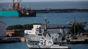 The tragic, missing ara san juan submarine and its crew have been found off the coast of argentina. Argentinian Submarine Went Missing After Reporting An Electrical Problem
