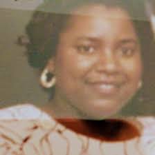 Edith Cruse's Instagram, Twitter & Facebook