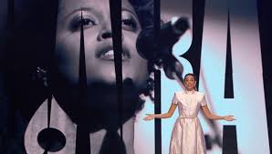 Catarina Furtado regressa aos Globos de Ouro para homenagem a Sara Tavares