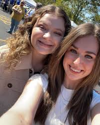 HallieMak Hamilton (Hodson) (@hallie.mak) • Instagram photos and videos