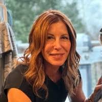 Stephanie Daoust's Instagram, Twitter & Facebook