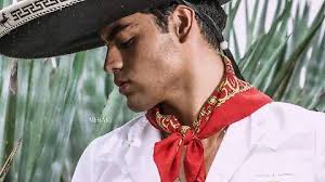 Daniel Robledo lanza el cover "Abrázame muy fuerte" Juan Gabriel pandemia  te amo Premios TvyNovelas redes sociales