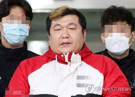 (인천=뉴스1) 박아론 기자 = 40대 손님을 살해 후 시신을 훼손해 유기한 혐의로 구속된 노래주점 업주는 허민우(34·남)다. 8tbxa8mwkttrhm