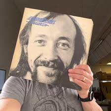 AMAZON Boogie Woogie Woogie Truck delivering the New Jethro Tull Vinyl.