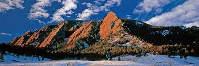 (geological science) a smooth rounded mass of rock that has a diameter greater than 25cm and that has been shaped by erosion and transported by ice or water from its original position 2. Hotels In Boulder Finden Marriott