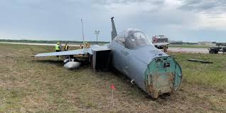 Joint base andrews, andrews air force base, maryland. Armed F 15c Eagle Skidded Off Runway During Emergency Landing At Andrews Air Force Base Arffwg Arff Working Group