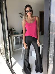 Calça De Couro Boca De Sino Calca Flare Couro Fake Look Legging Looks Com Calca Flare Calca Cirre Flare