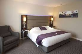 Forget about having to navigate your way around an unfamiliar city in your car. Premier Inn Bath City Centre 3 Bath Somerset Uk 56 Guest Reviews Book Hotel Premier Inn Bath City Centre 3