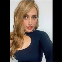 6700+ perfiles de «Edna»