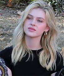 Nicola peltz gif hunt queenbrookedavis: Pin On Feminine