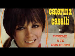 La cantante, che prima nell'ultimo periodo, sempre per la sua attività di discografica, il 'caschetto d'oro' è tornato alla ribalta. Insieme A Te Non Ci Sto Piu S Bardotti P Conte Caterina Caselli Youtube
